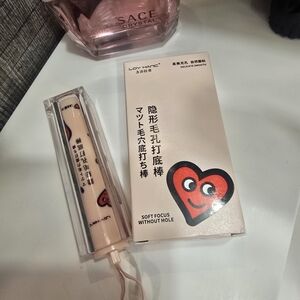 Women Makeup Primer Porless